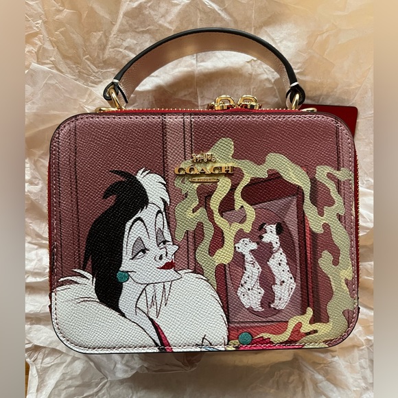 NWT Disney X Coach Box Crossbody With Cruella Motif - Picture 2 of 14
